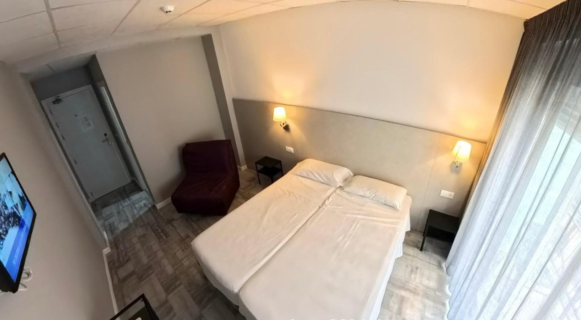 Hotel Bed And Breakfast Benidorm 2*